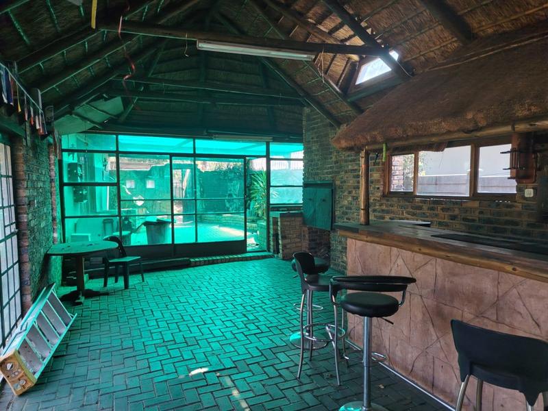 4 Bedroom Property for Sale in Roodia Free State